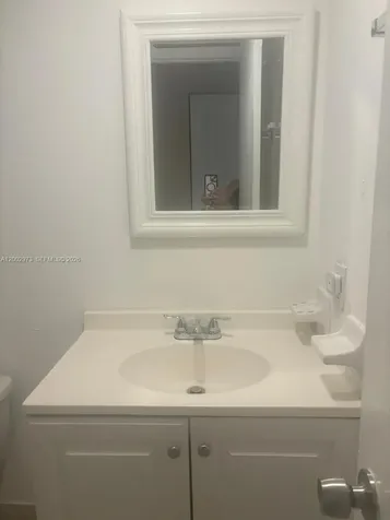 6950 W 6th Avenue Hialeah FL 33014
