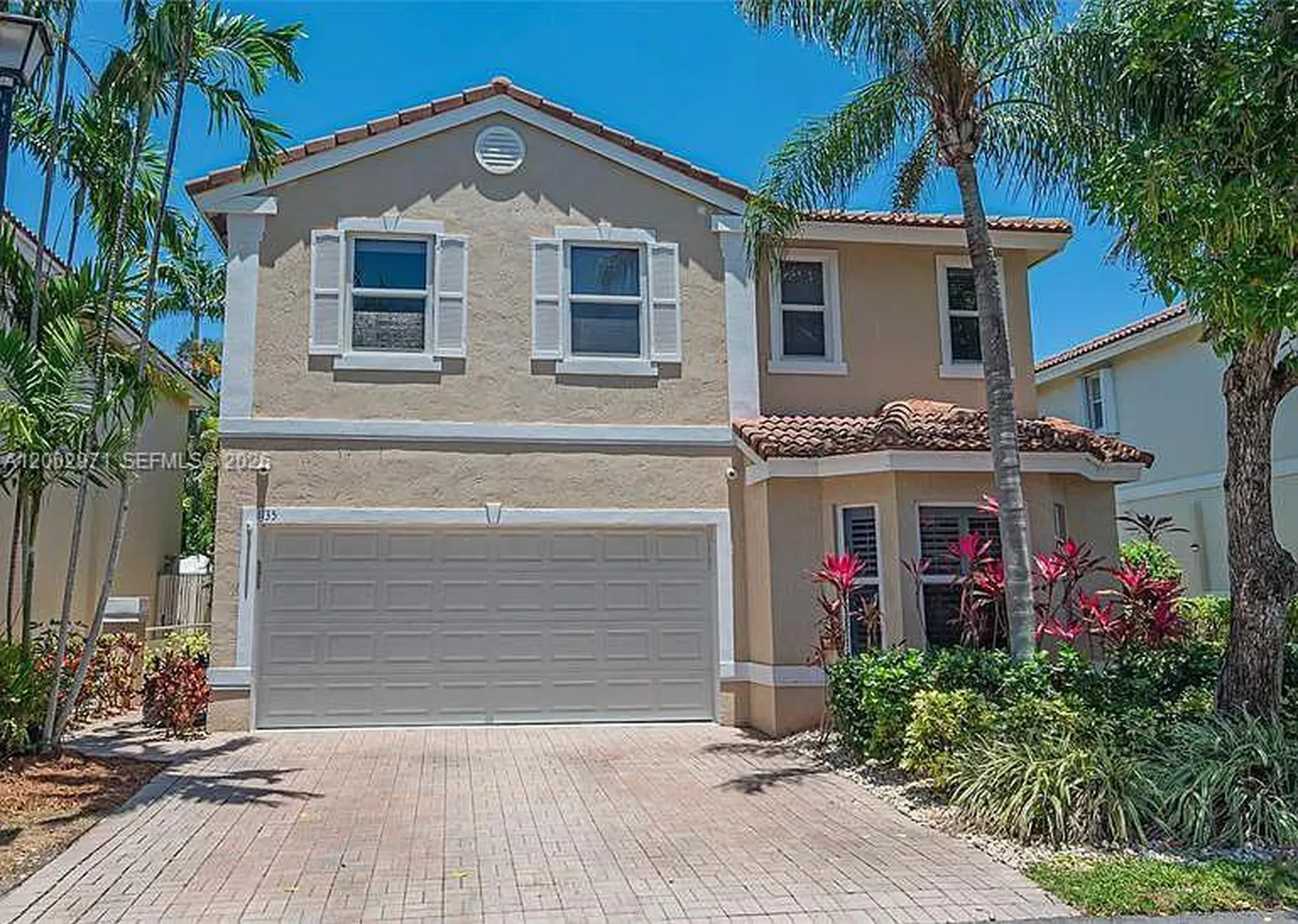 1135 W Lake Street Hollywood FL 33019