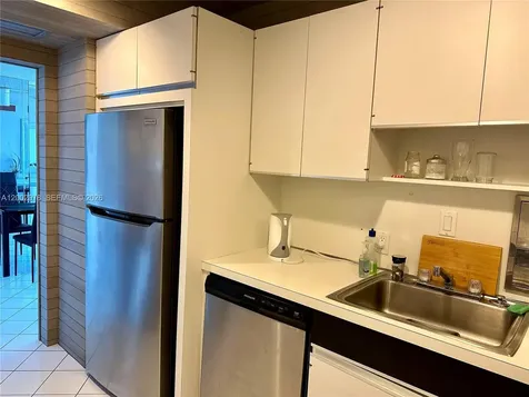 100 Bayview Drive Sunny Isles Beach FL 33160