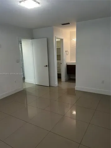 9350 SW 77th Avenue Miami FL 33156