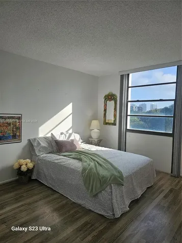 20400 W Country Club Drive Aventura FL 33180
