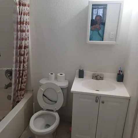 5250 NW 24th Avenue Miami FL 33142