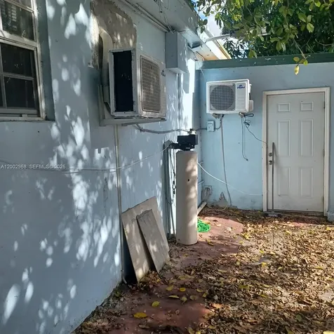 5250 NW 24th Avenue Miami FL 33142