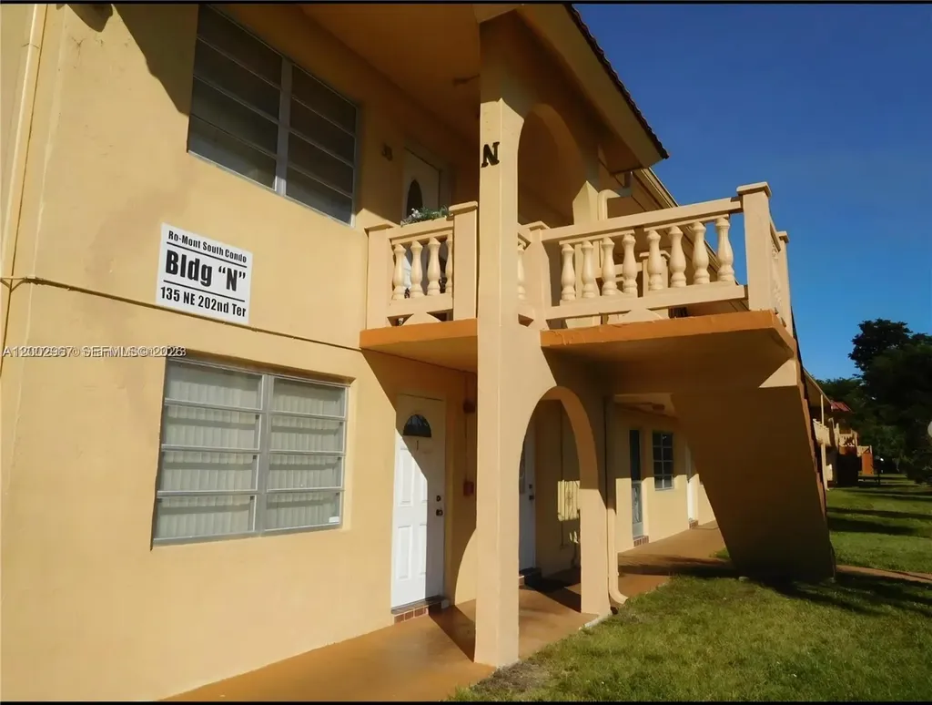 135 NE 202nd Terrace Miami Gardens FL 33179