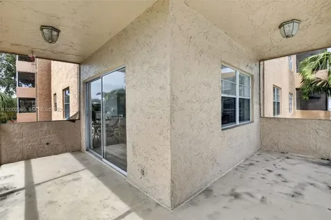 3048 E Sunrise Lakes Drive Sunrise FL 33322