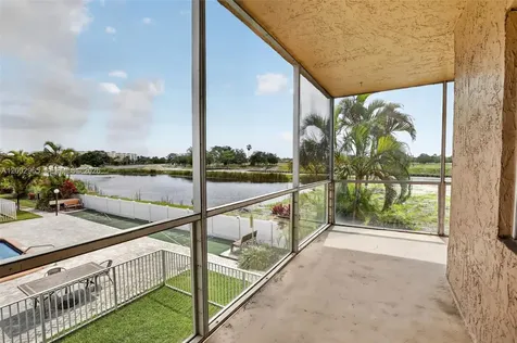 3048 E Sunrise Lakes Drive Sunrise FL 33322