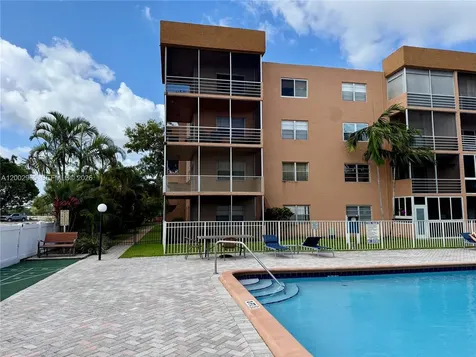 3048 E Sunrise Lakes Drive Sunrise FL 33322