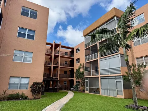 3048 E Sunrise Lakes Drive Sunrise FL 33322