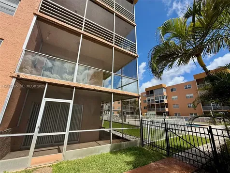 3048 E Sunrise Lakes Drive Sunrise FL 33322