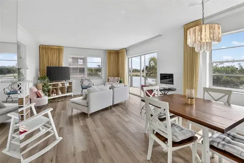 3048 E Sunrise Lakes Drive Sunrise FL 33322