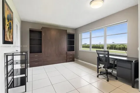 Pembroke Pines FL 33025