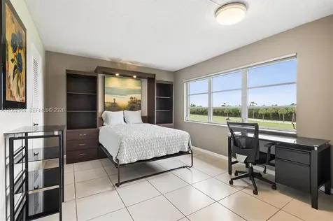 Pembroke Pines FL 33025