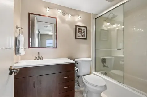 Pembroke Pines FL 33025