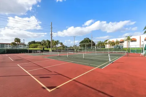 Pembroke Pines FL 33025