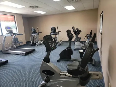 Pembroke Pines FL 33025