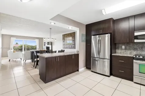 Pembroke Pines FL 33025