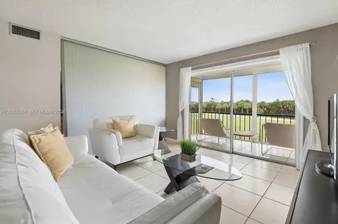 Pembroke Pines FL 33025