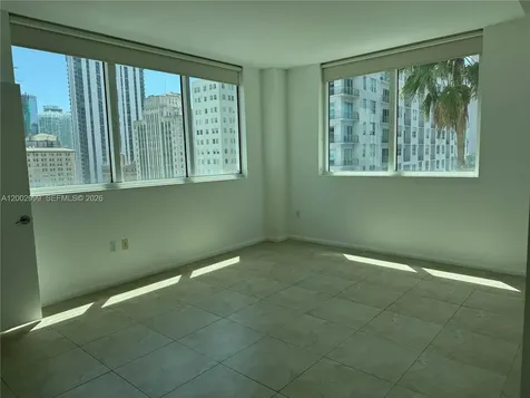 253 NE 2nd Street Miami FL 33132