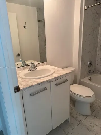253 NE 2nd Street Miami FL 33132
