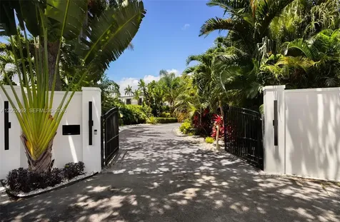 2300 Aqua Vista Boulevard Fort Lauderdale FL 33301