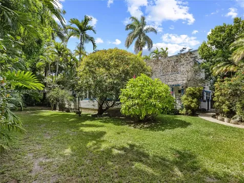 2724 NW 19th Avenue Miami FL 33142
