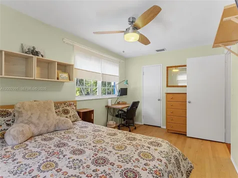 2724 NW 19th Avenue Miami FL 33142