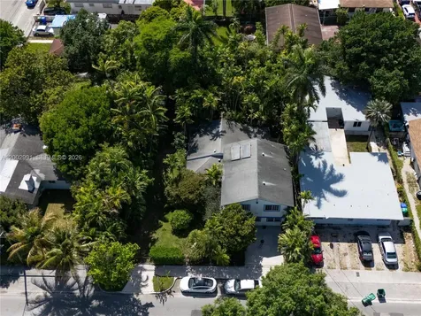 2724 NW 19th Avenue Miami FL 33142