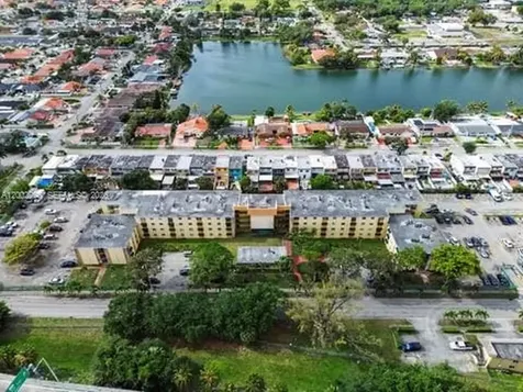 606 W 81st Street Hialeah FL 33014