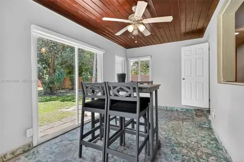 172 NW 116th Street Miami FL 33168