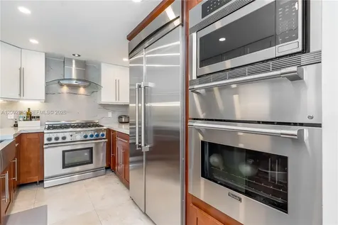 3140 S Ocean Drive (Avail 7/15-11/15 Flex) Hallandale Beach FL 33009