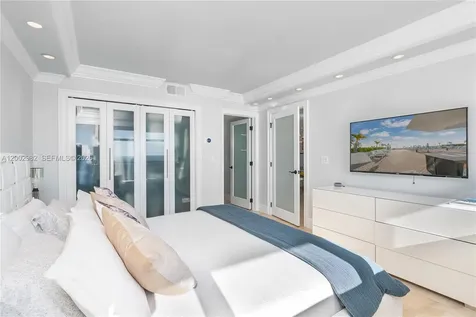 3140 S Ocean Drive (Avail 7/15-11/15 Flex) Hallandale Beach FL 33009