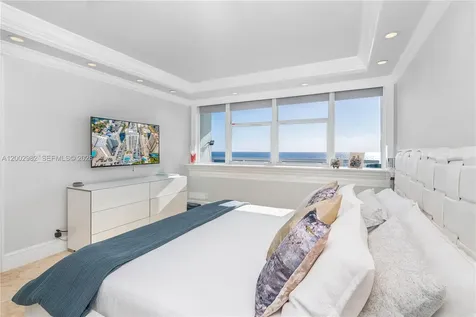 3140 S Ocean Drive (Avail 7/15-11/15 Flex) Hallandale Beach FL 33009