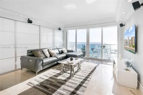 3140 S Ocean Drive (Avail 7/15-11/15 Flex) Hallandale Beach FL 33009