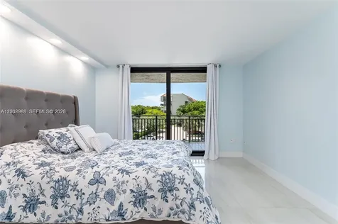3912 S Ocean Boulevard Highland Beach FL 33487