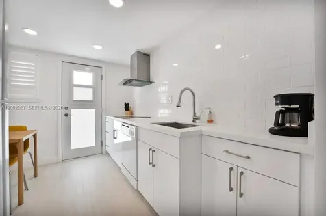 240 Galen Drive Key Biscayne FL 33149