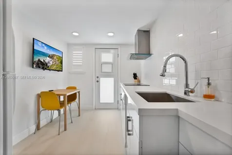240 Galen Drive Key Biscayne FL 33149