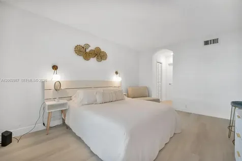 240 Galen Drive Key Biscayne FL 33149