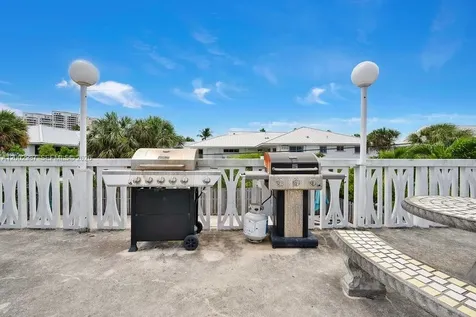 240 Galen Drive Key Biscayne FL 33149