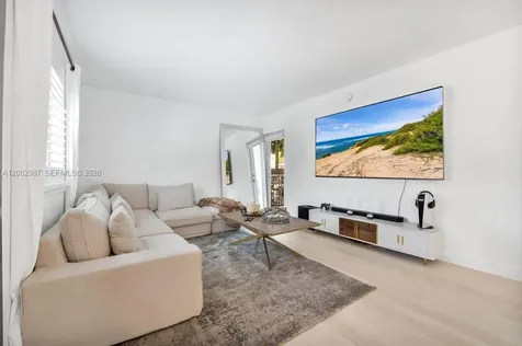 240 Galen Drive Key Biscayne FL 33149