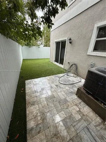 1743 SE 9th Terrace Homestead FL 33034