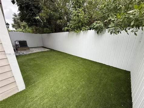 1743 SE 9th Terrace Homestead FL 33034