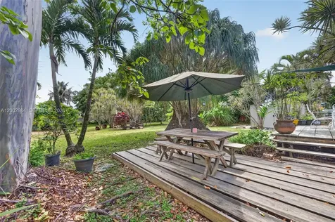 1490 NW 8th Street Homestead FL 33030