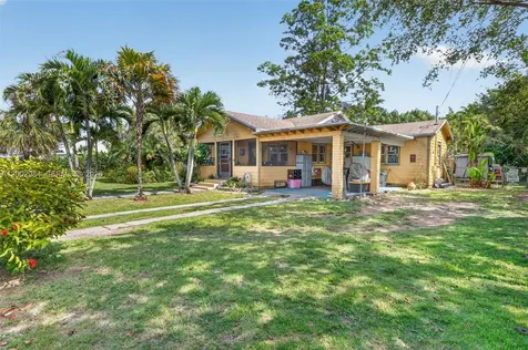 1490 NW 8th Street Homestead FL 33030