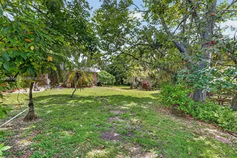 1490 NW 8th Street Homestead FL 33030