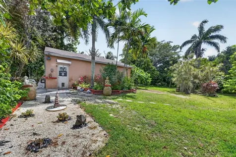 1490 NW 8th Street Homestead FL 33030