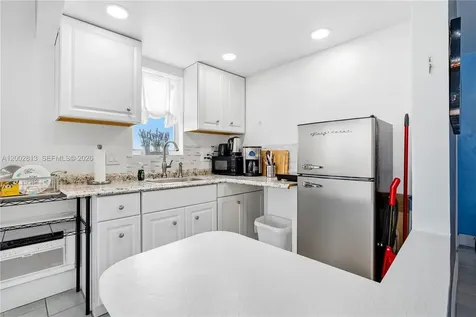 6484 Indian Creek Drive Miami Beach FL 33141