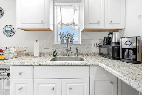 6484 Indian Creek Drive Miami Beach FL 33141