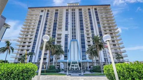 1500 S Ocean Drive Hollywood FL 33019
