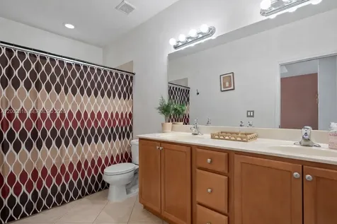 8875 SW 227th Terrace Cutler Bay FL 33190