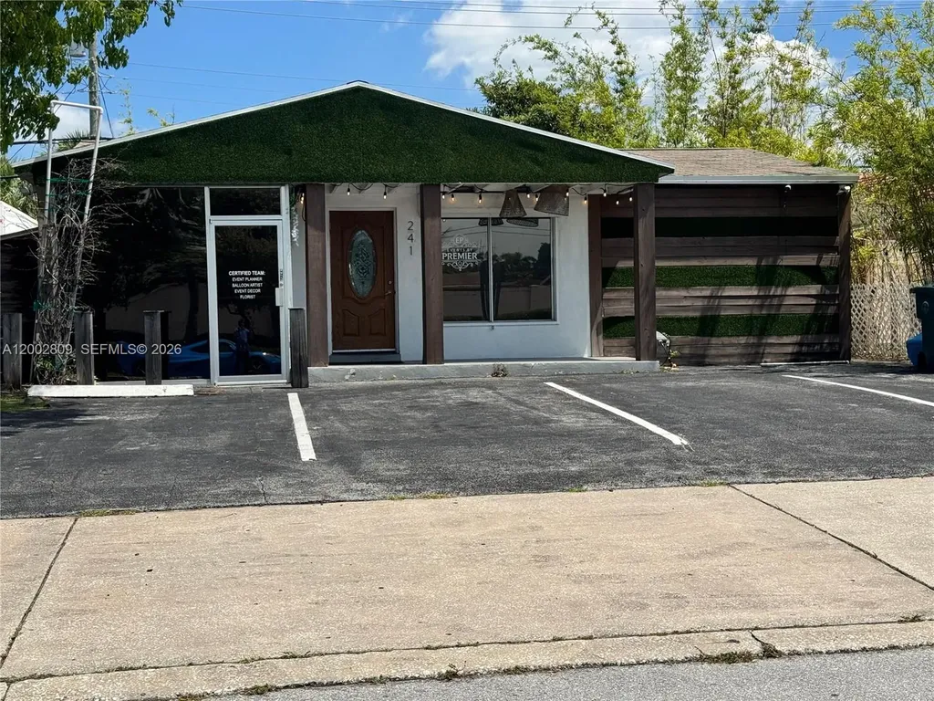 241 E Commercial Boulevard Oakland Park FL 33334